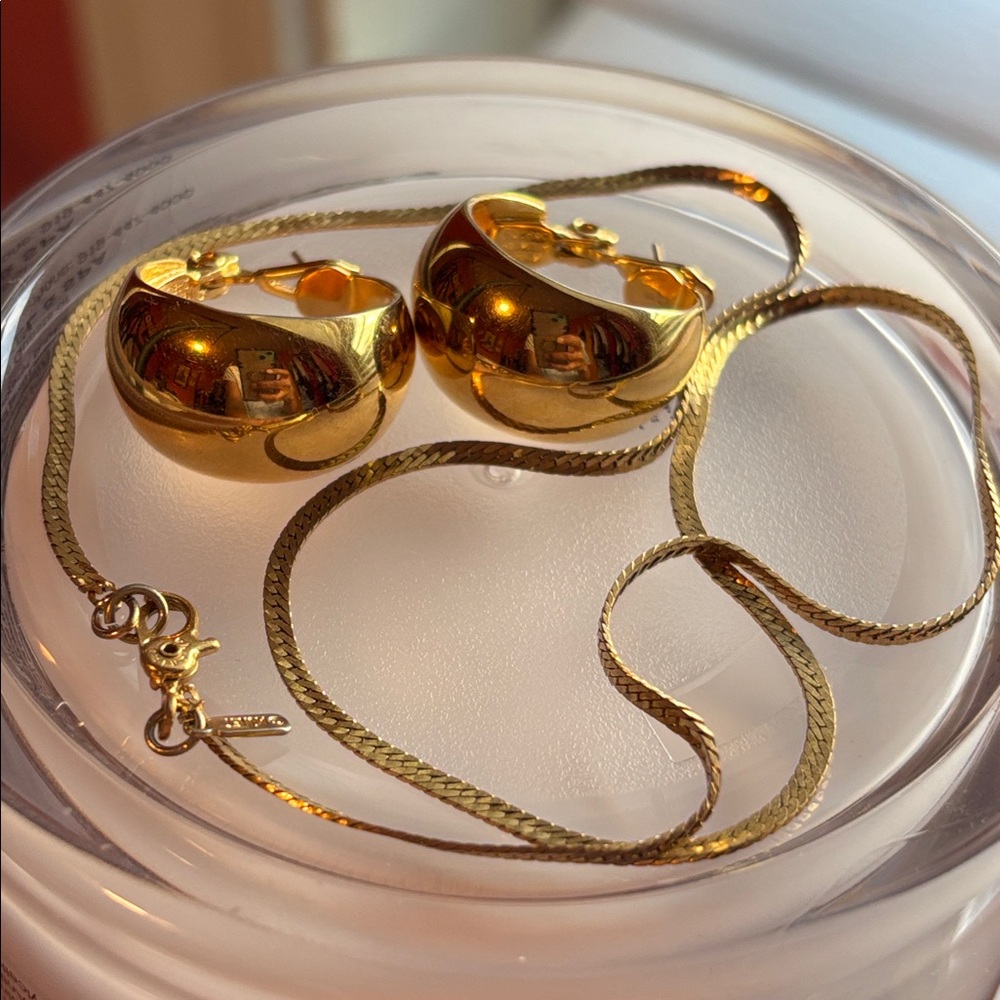 Vintage Monet Elegant Gold Necklace and Earring Set